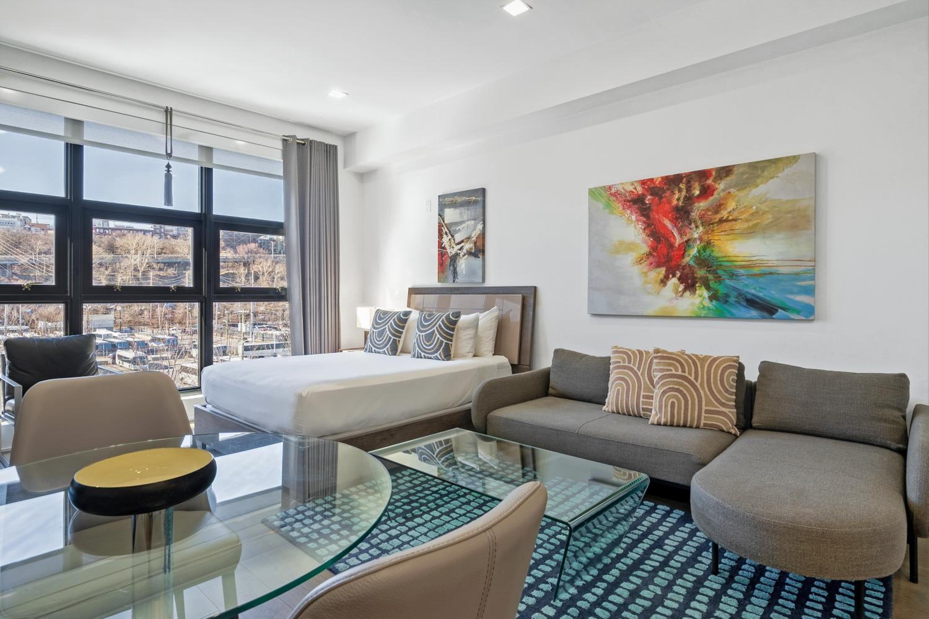Dharma Home Suites Hoboken, photo 62