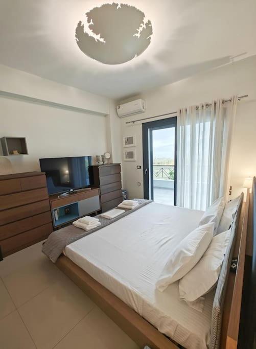 Alexiou Luxury Villa
