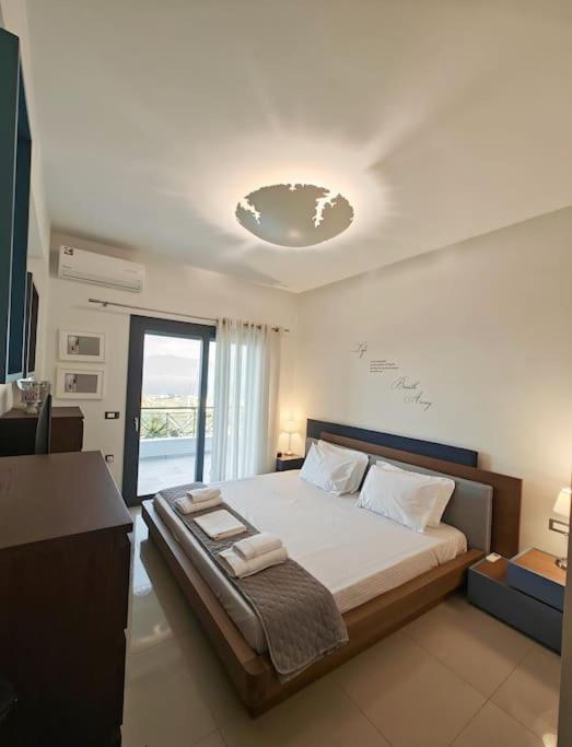 Alexiou Luxury Villa