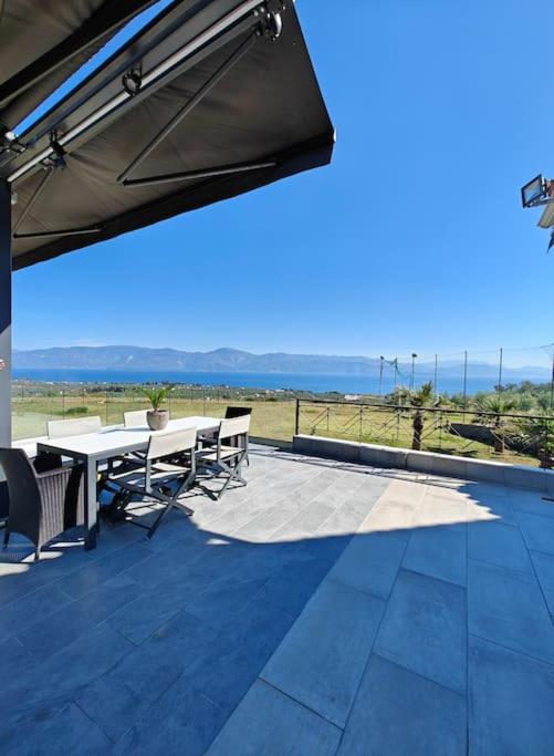 Alexiou Luxury Villa