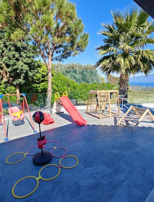 Alexiou Luxury Villa
