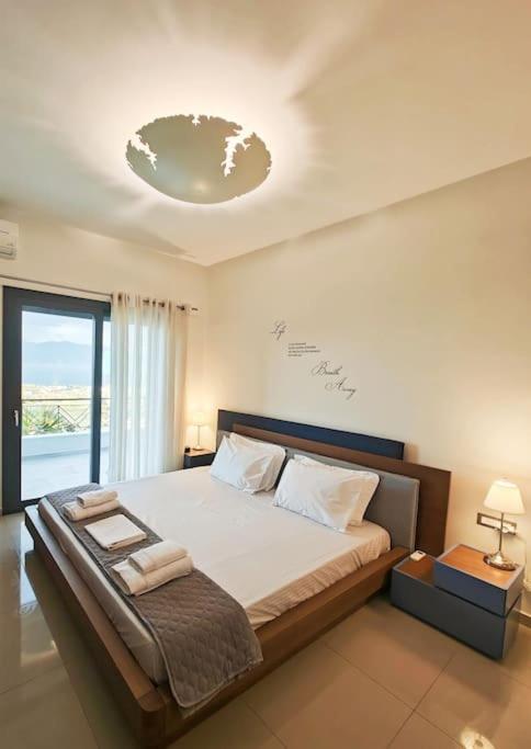 Alexiou Luxury Villa