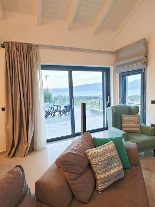 Alexiou Luxury Villa