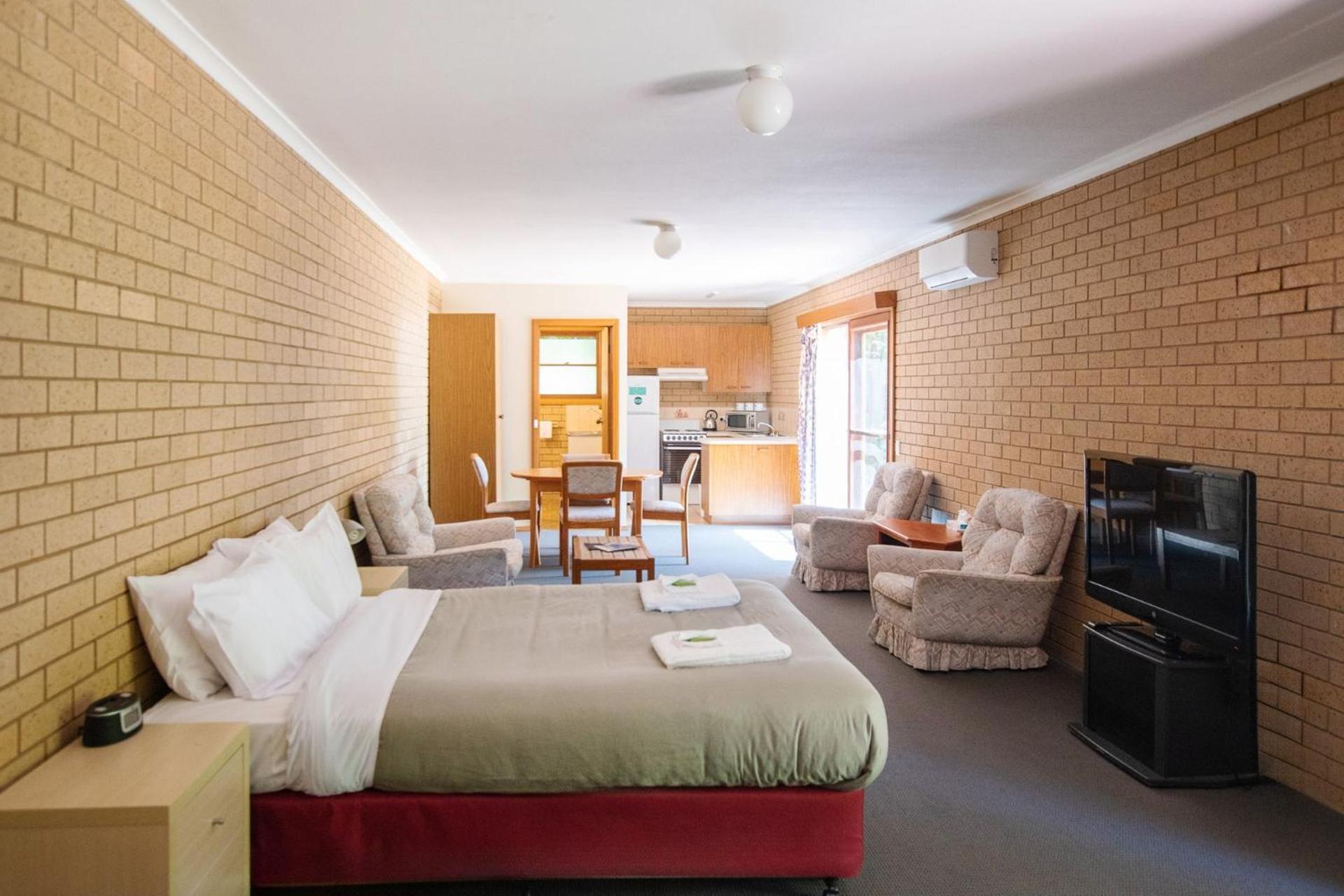 Delany Lodge - 6 Bedrooms
