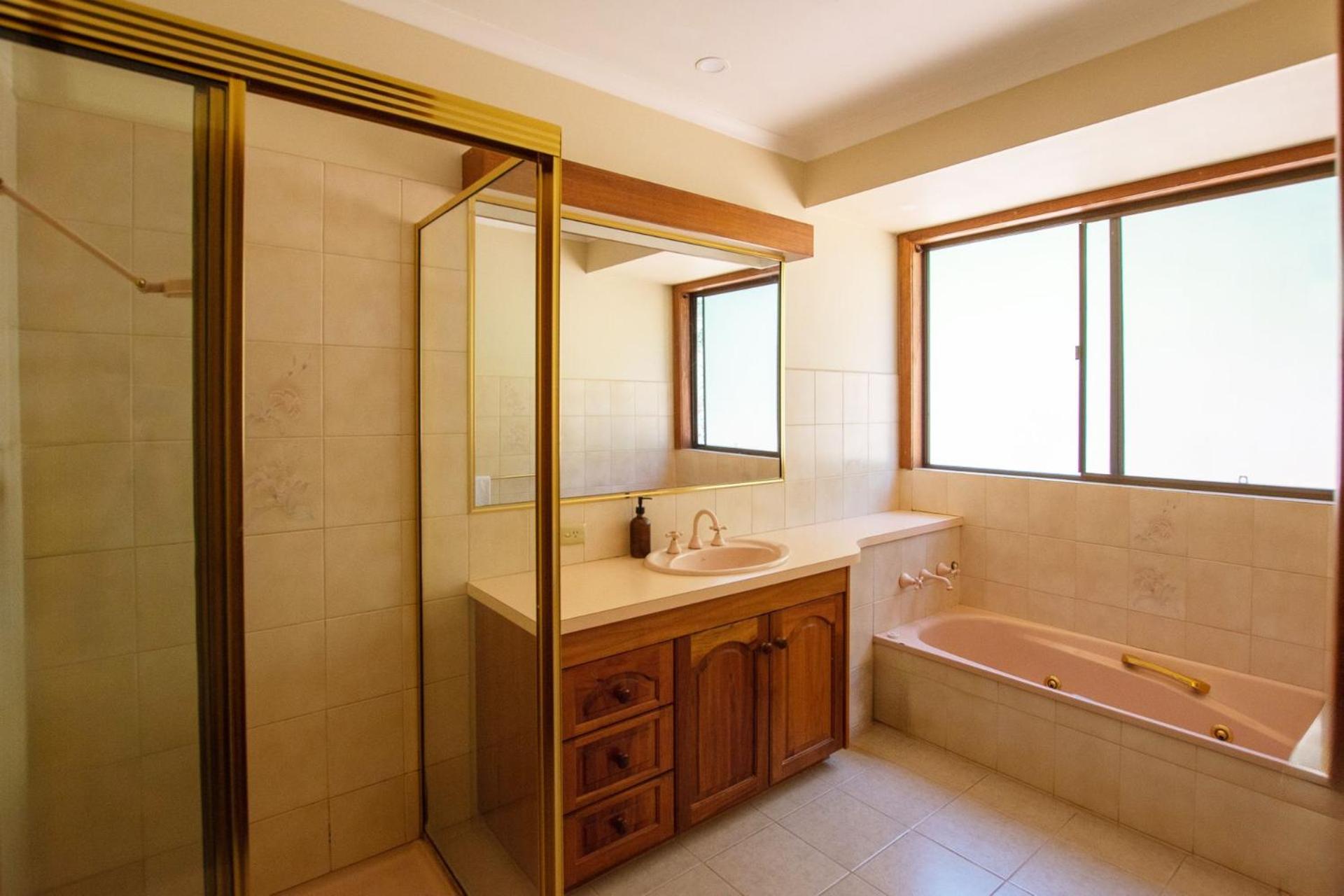 Delany Lodge - 6 Bedrooms