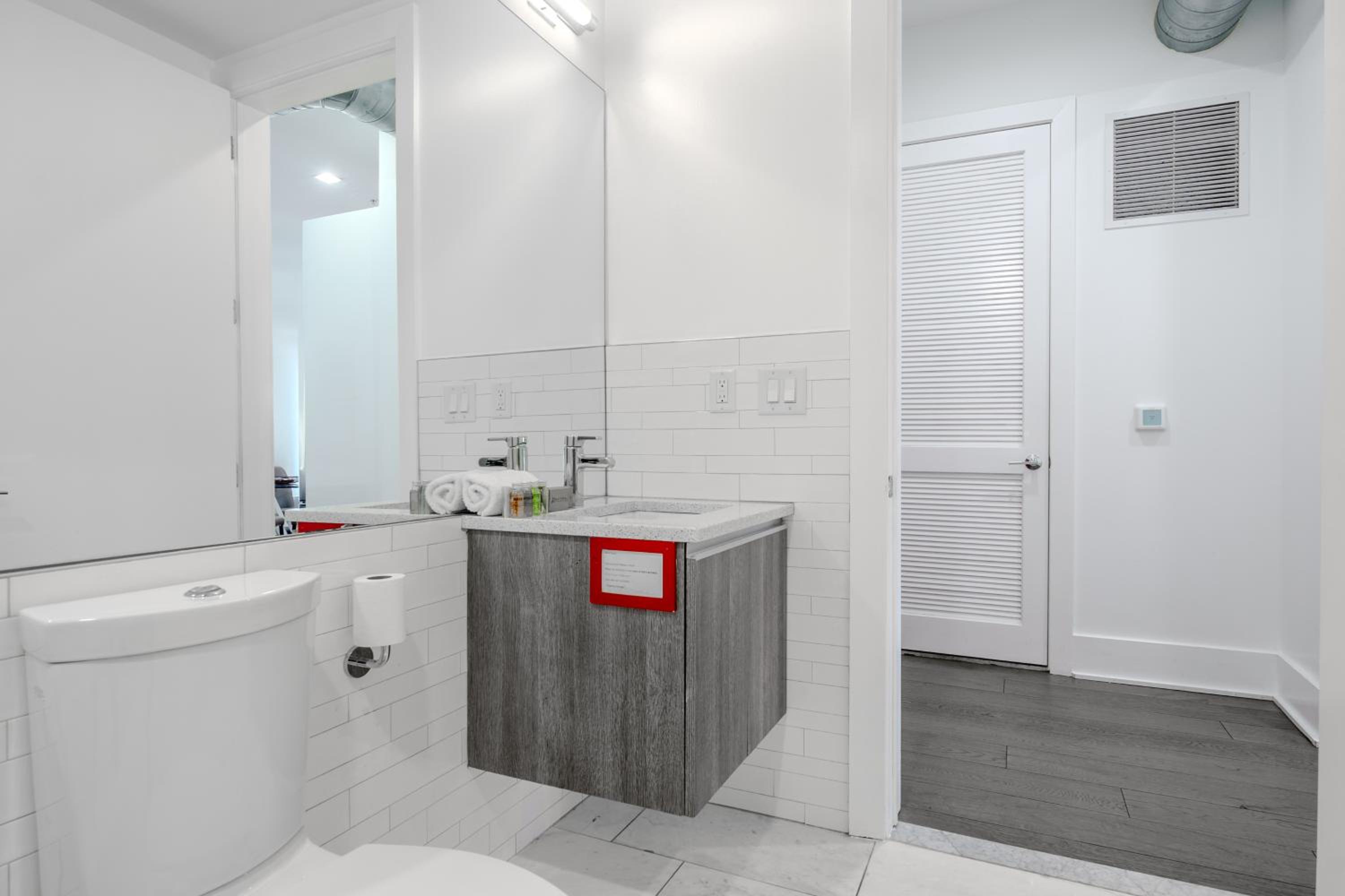 Dharma Home Suites Hoboken