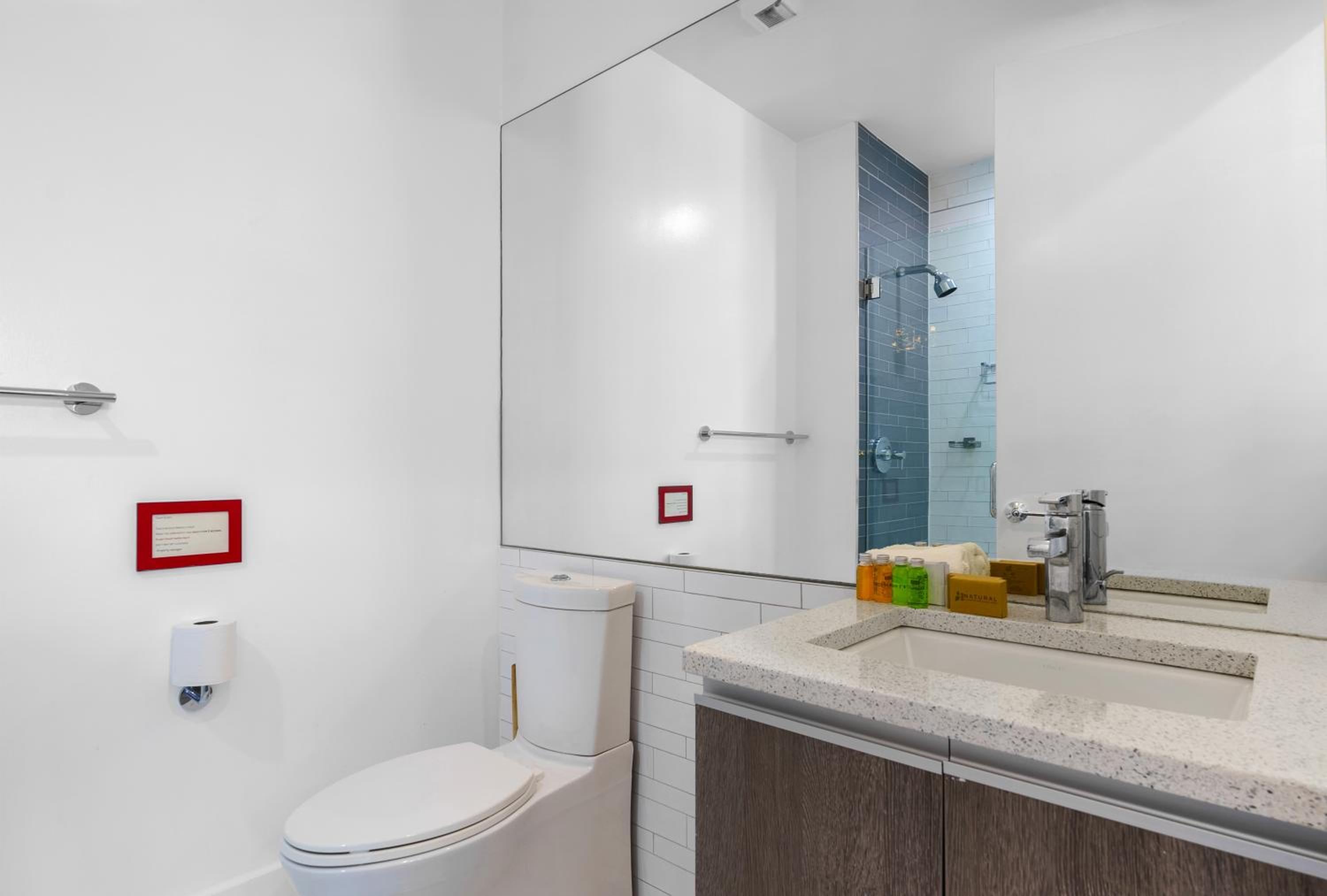 Dharma Home Suites Hoboken, photo 60