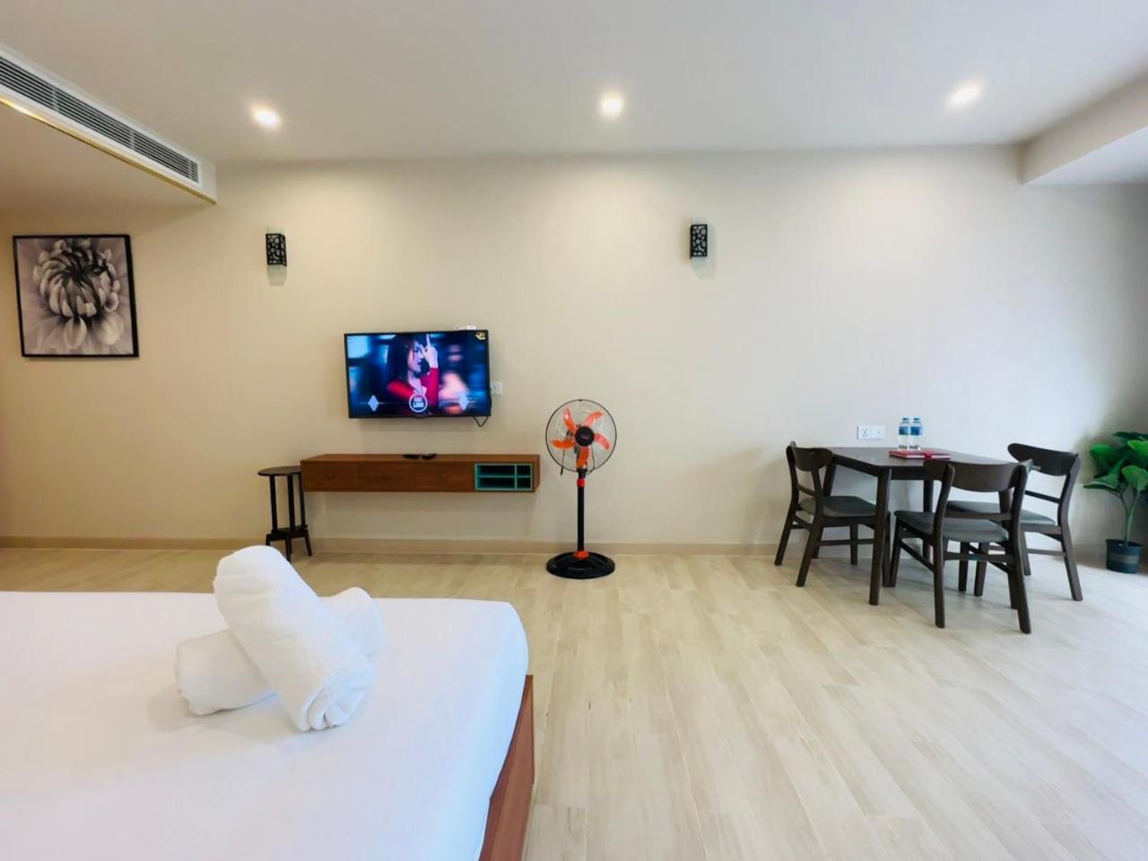 Gold Coast Serviced Apartment Nha Trang view 3