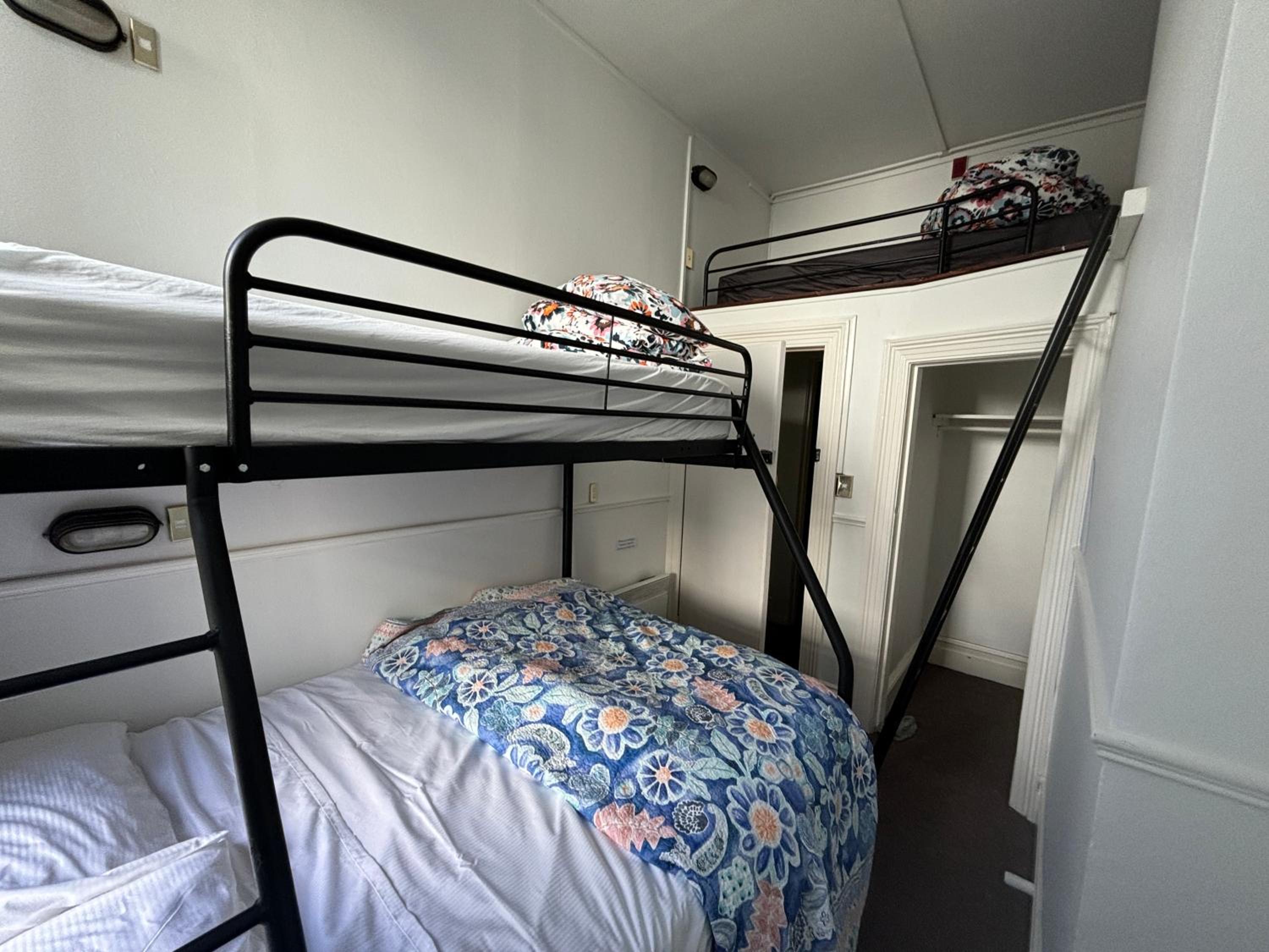 Worldwide Backpackers