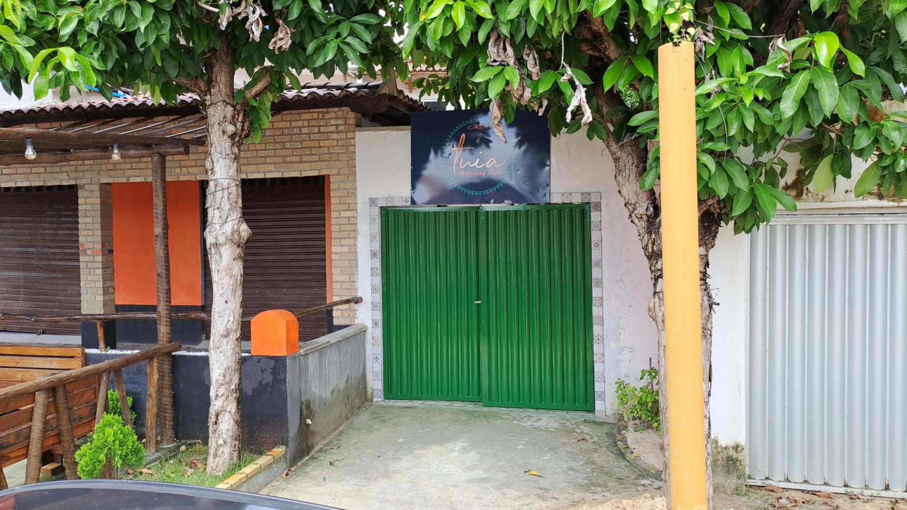 Casa Tuia Holiday Flat a 2km do centro e das falesias da Praia de Morro Branco