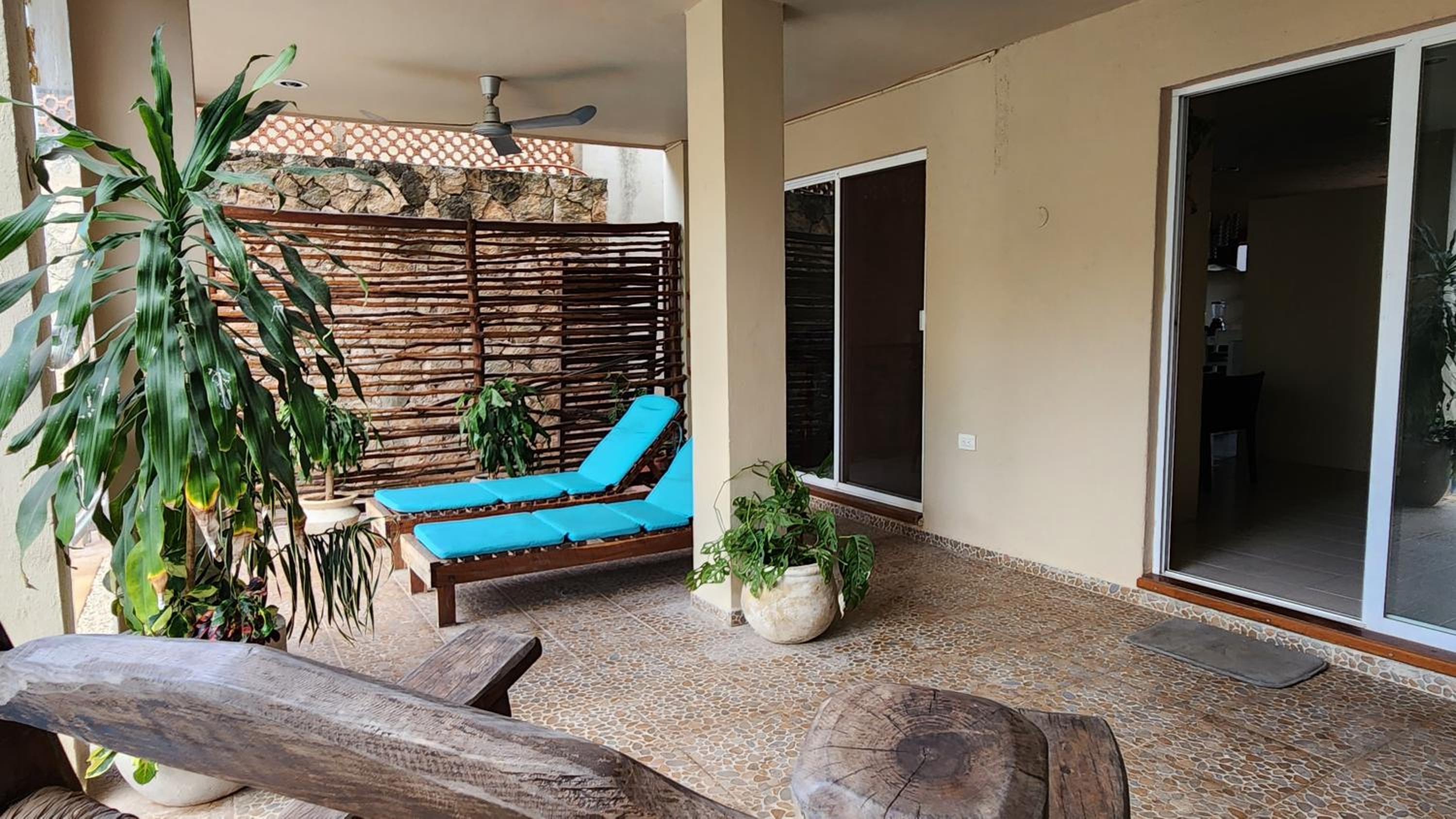 POOL HOUSE VALLADOLID