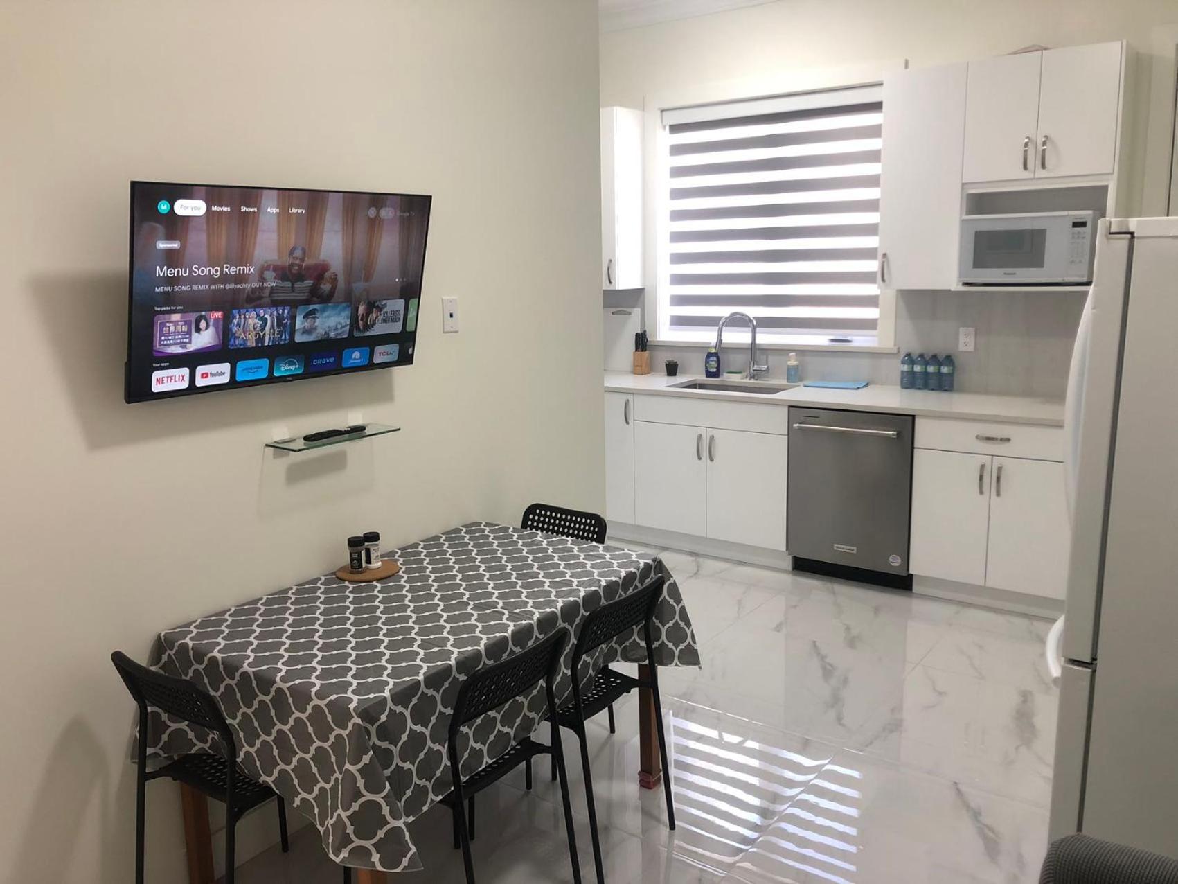 Ground Lvl Brand New Suite - Two Bedroom