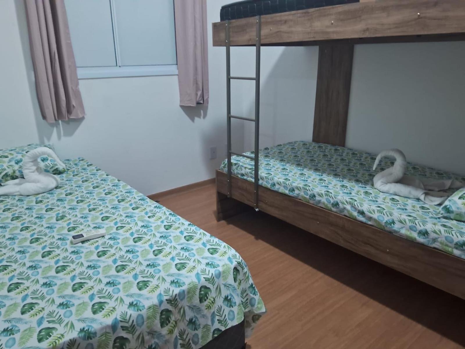 Apto Completo em Condominio com 2 Quartos, Próximo as Praias de Seixas e Cabo Branco