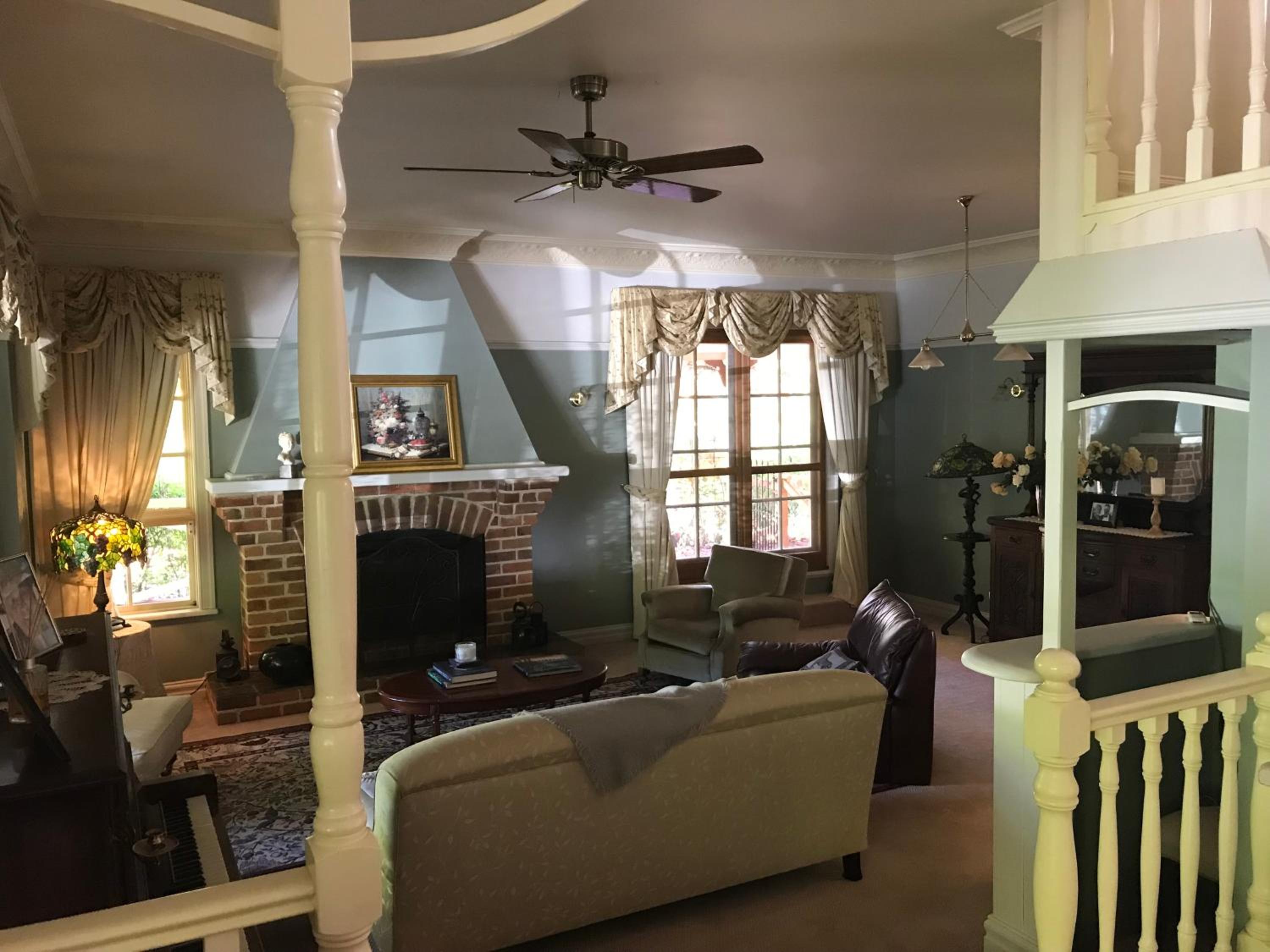 Hawk's Nest Bed & Breakfast