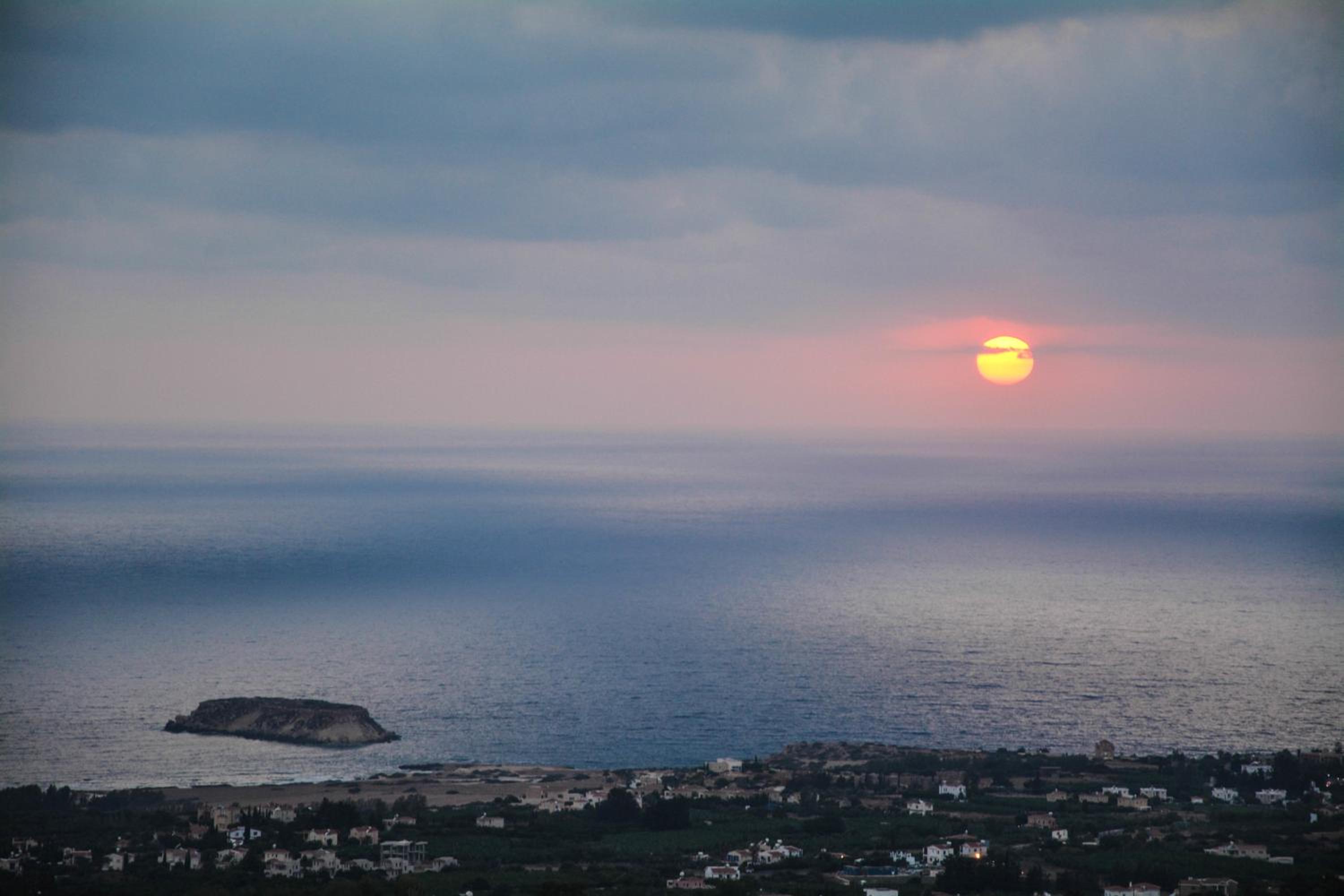 Peyia Pearl