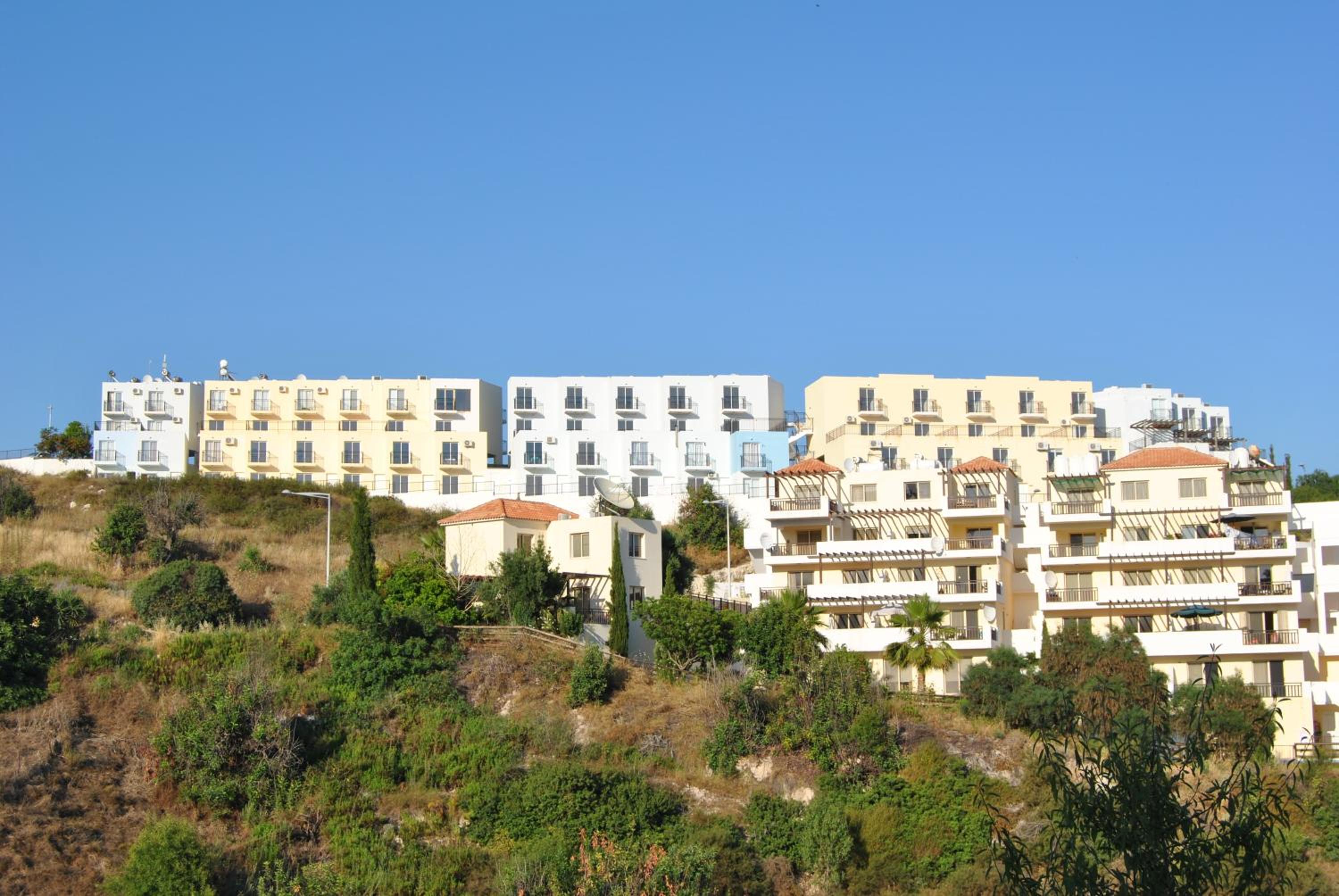 Peyia Pearl