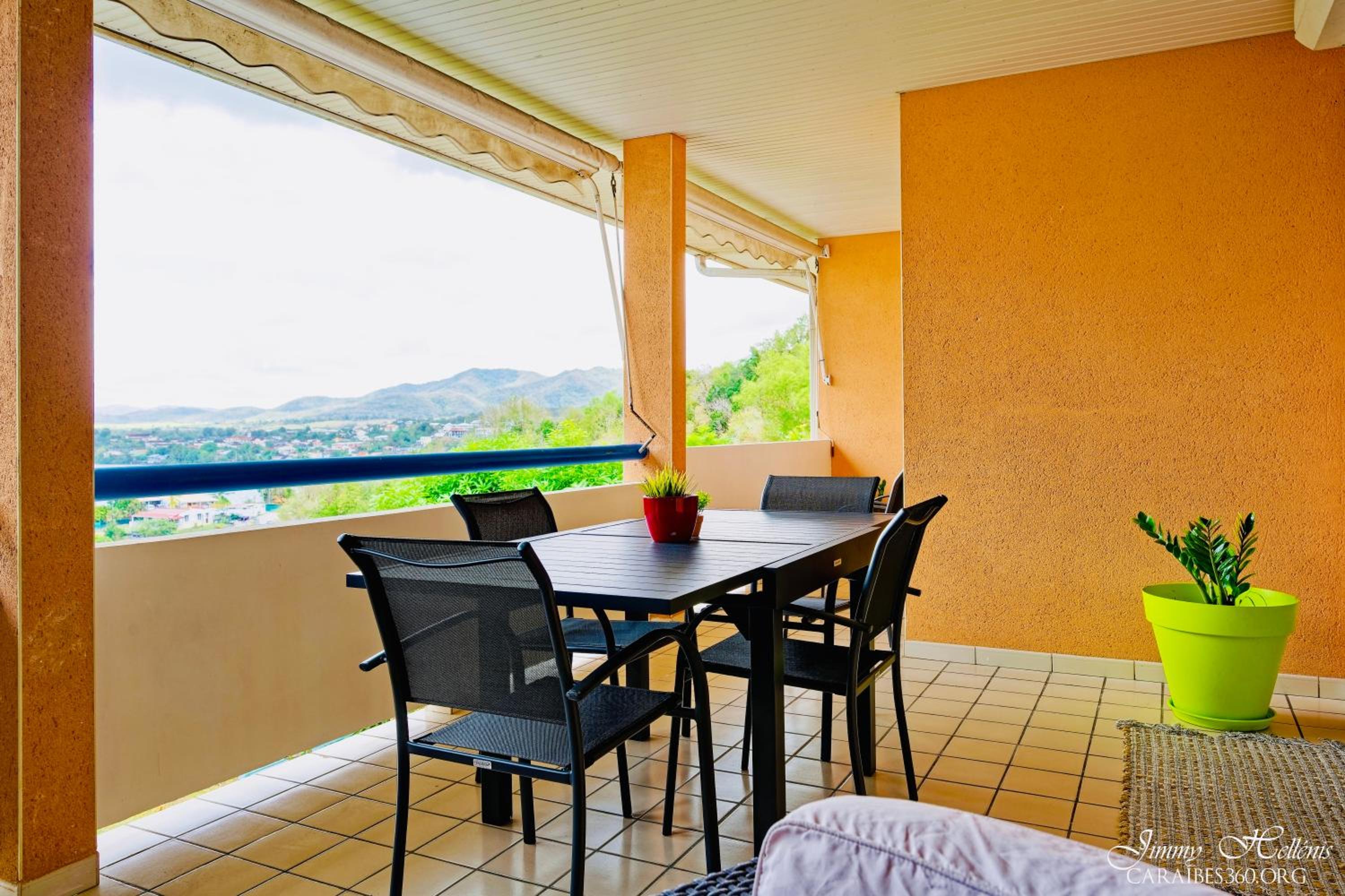 Maison Yole Bleue - Vue sur Les Trois Ilets view 2