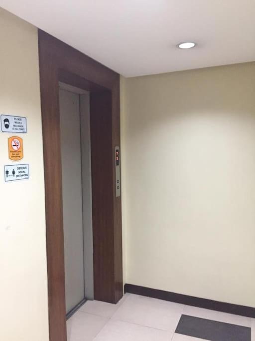Spacious Studio Apartment B301 view 3