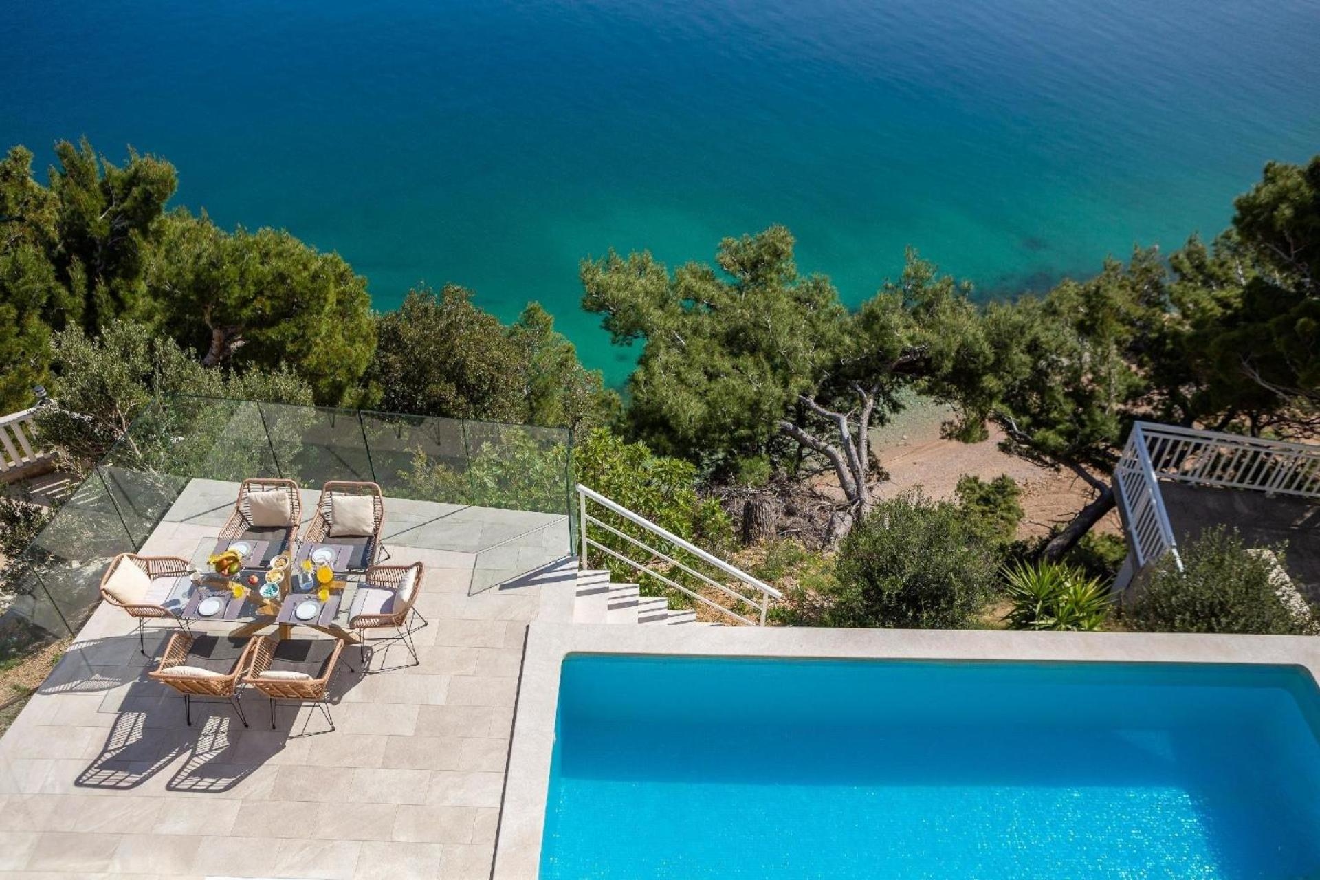 Villa Home für 14 Personen in Miice view 3