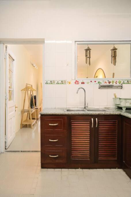 Ha Noi Trainstreet apartment