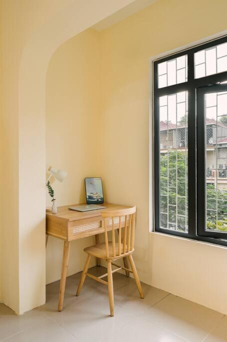 Ha Noi Trainstreet apartment