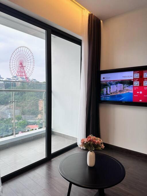 Sea & SunWheel View 2BR/apt view 3