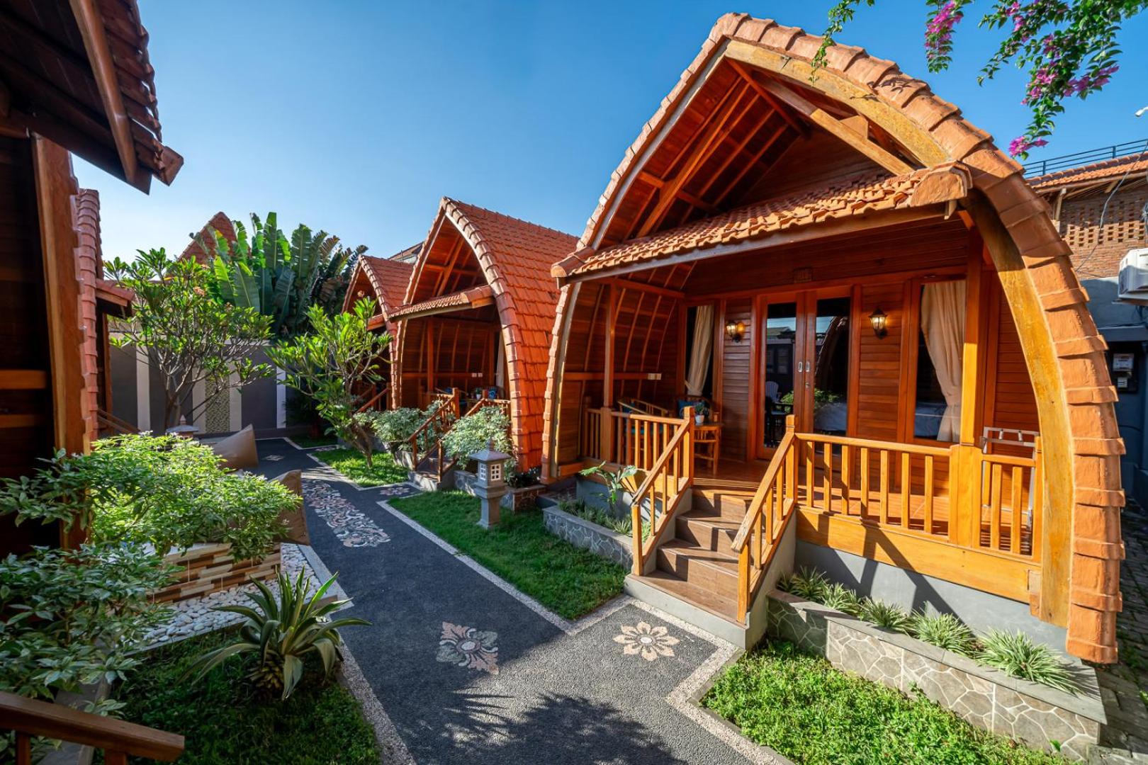 Villa Youlas Canggu Free Coworking Space view 3