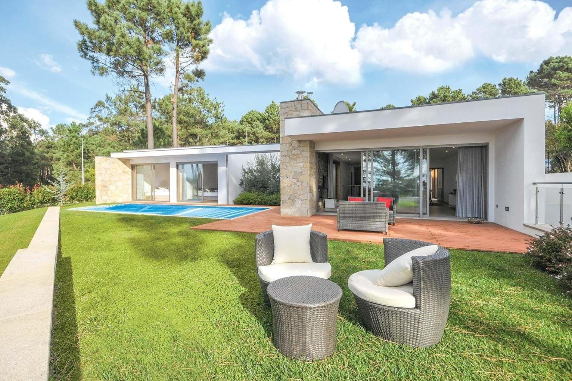 Ferienhaus für 10 Personen view 2