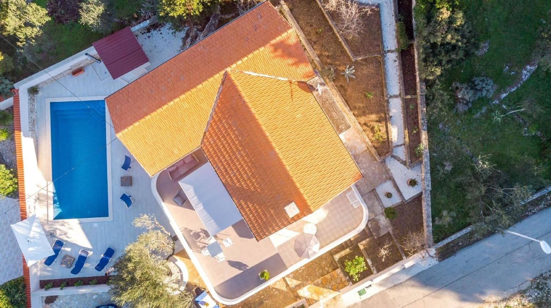 Haus In Splitska Mit Kostenlosem Parkplatz view 3