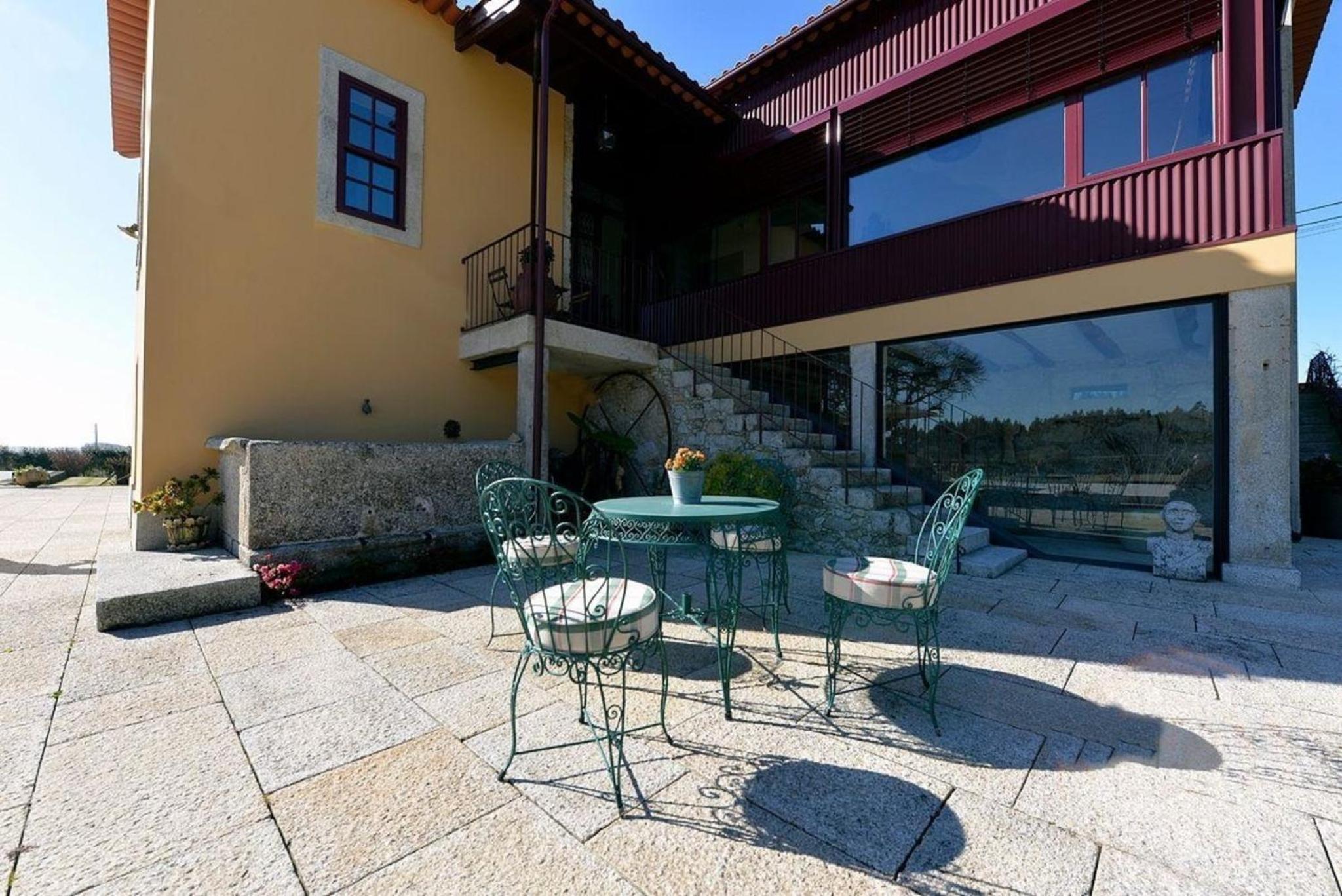 Ferienvilla Mit Privatem Garten Und Terrasse view 5