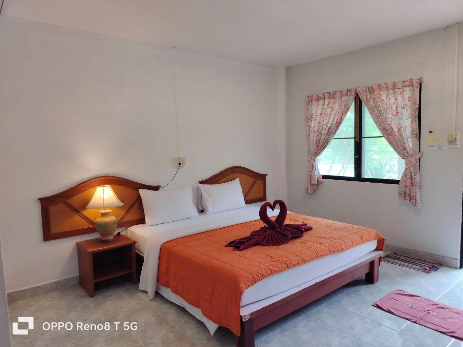D.R. Lanta Bay Resort