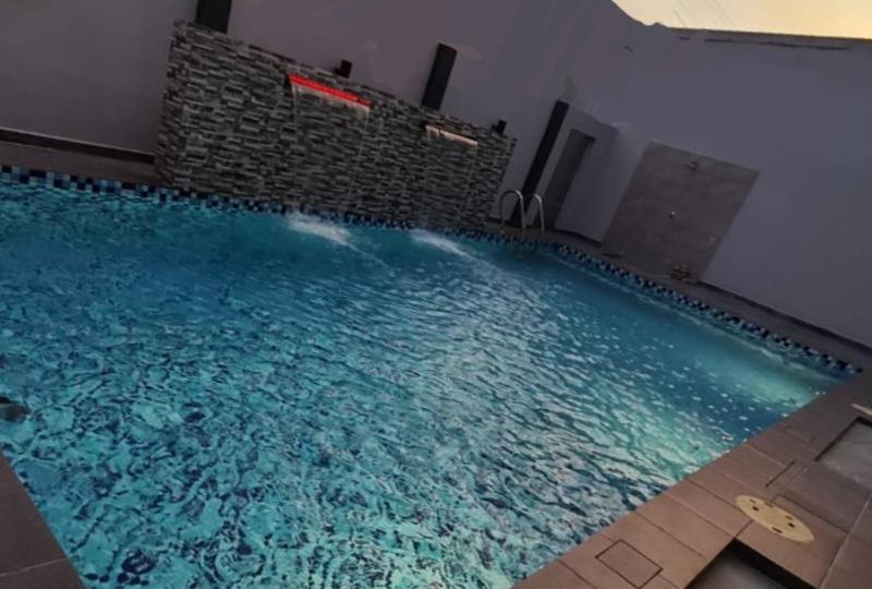 The Blue Residence with 4 bedrooms & 4 bathrooms view 2