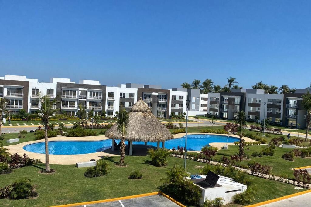 Increíble departamento Club de Playa canchas de pádel para 8 huéspedes