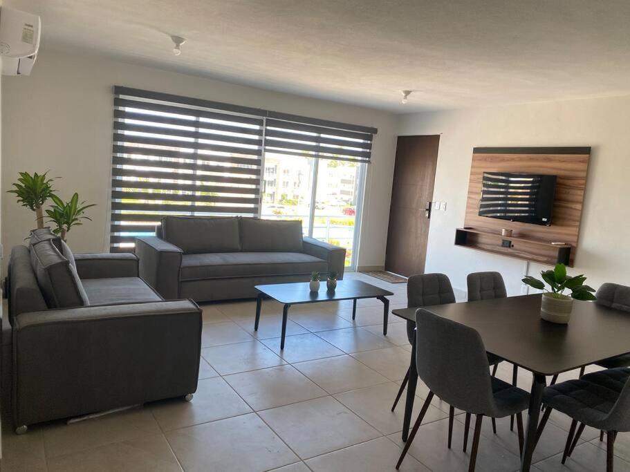 Increíble departamento Club de Playa canchas de pádel para 8 huéspedes