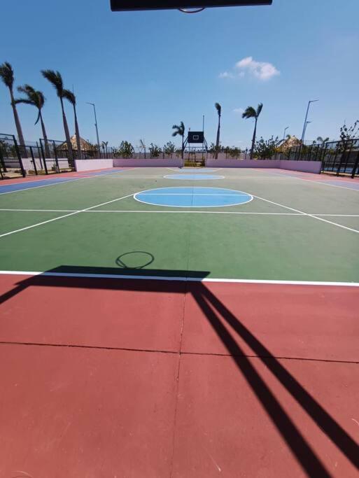 Increíble departamento Club de Playa canchas de pádel para 8 huéspedes