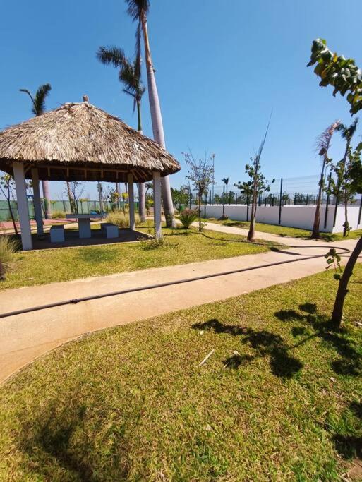 Increíble departamento Club de Playa canchas de pádel para 8 huéspedes