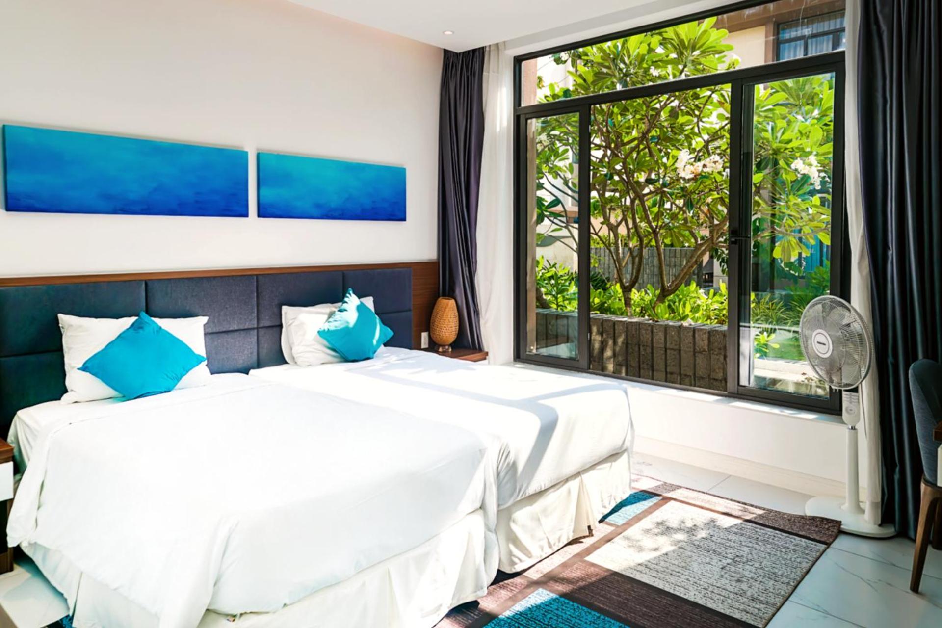 Seascape Villas In Long Beach Cam Ranh