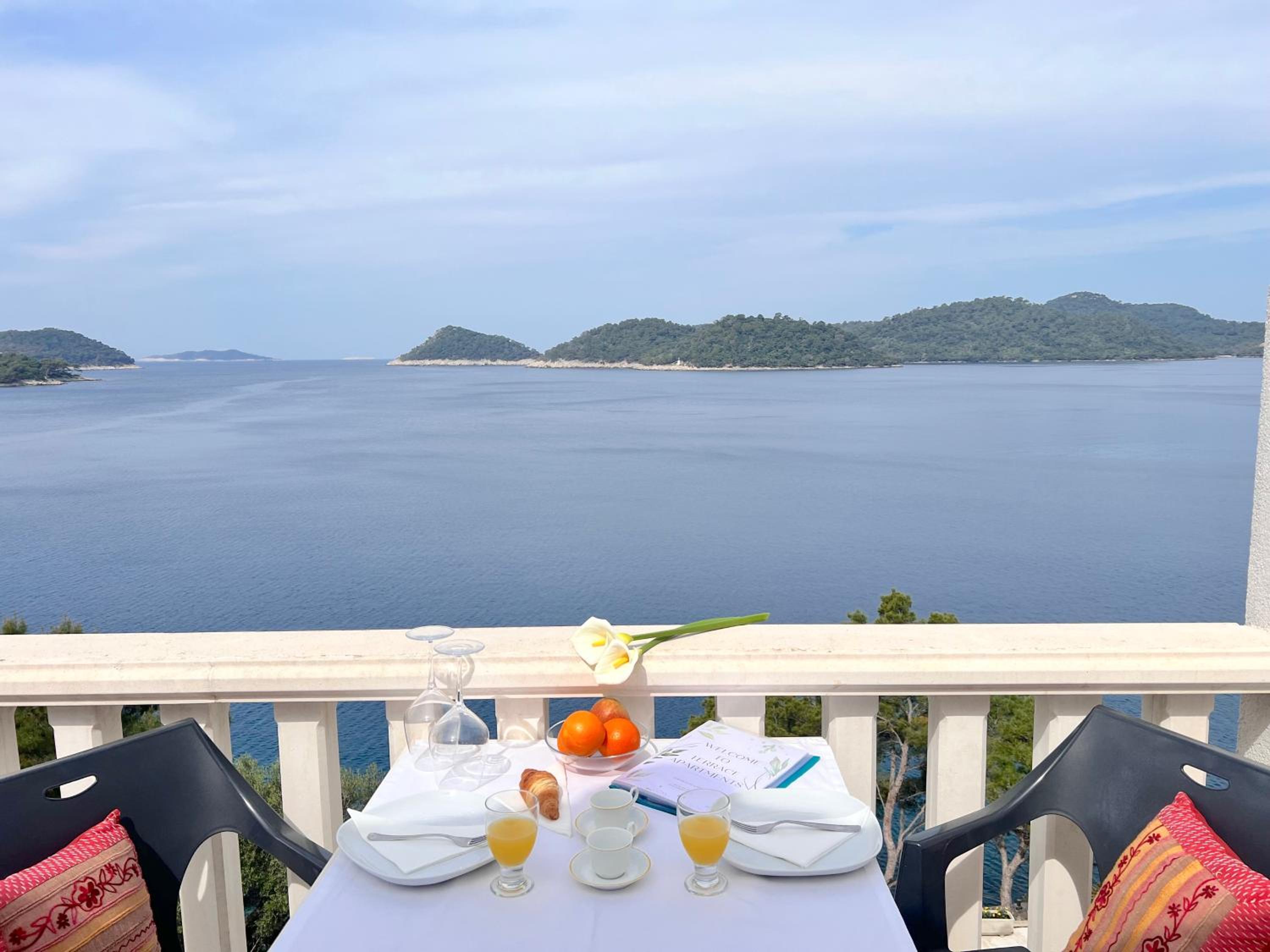 Terrace studios with panoramic seaview