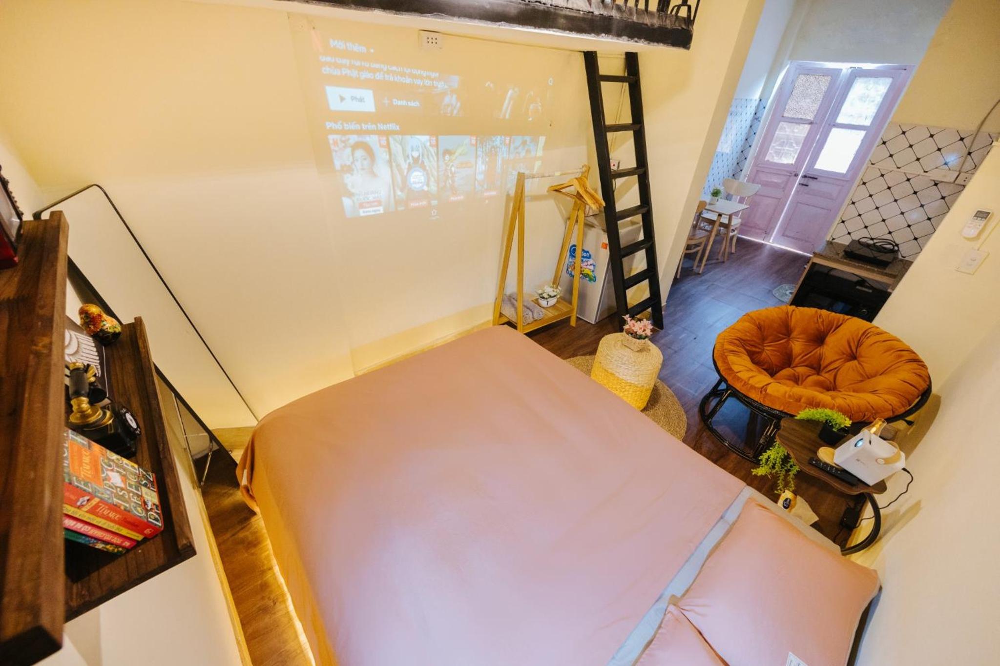 JinZinHome/ COZY House near TRAIN street/ Netflix