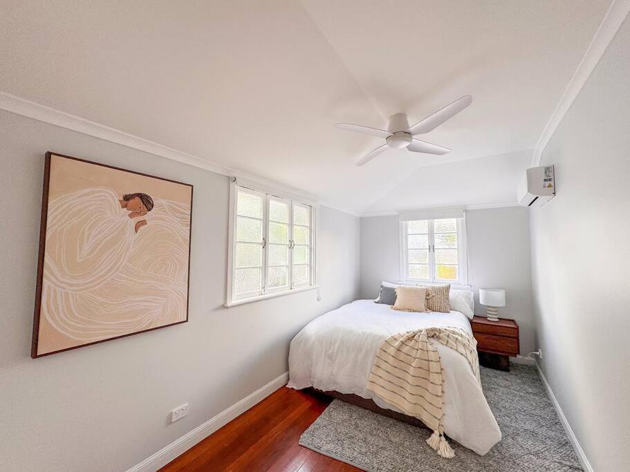 Springhill Retreat - Inner-city, pool + sauna