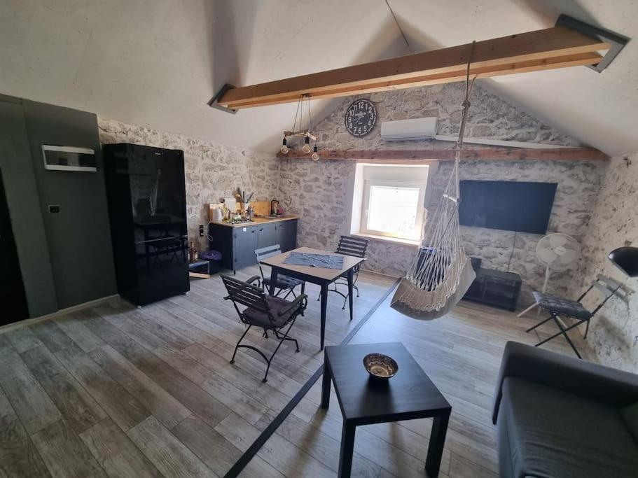 Vila Kyra