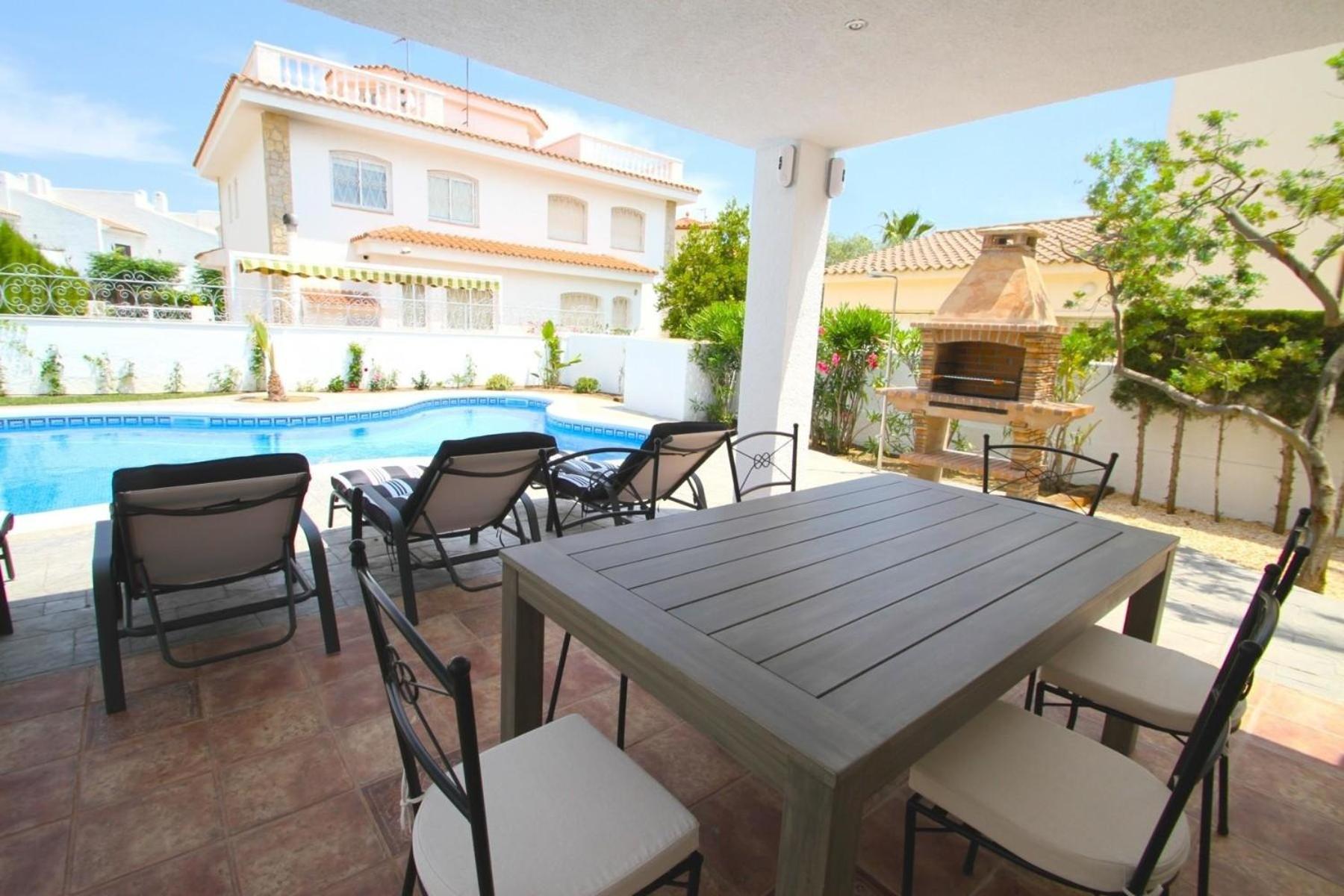 Ferienhaus mit Privatpool für 10 Personen ca 230 qm in Miami Platja, Costa Dorada view 2