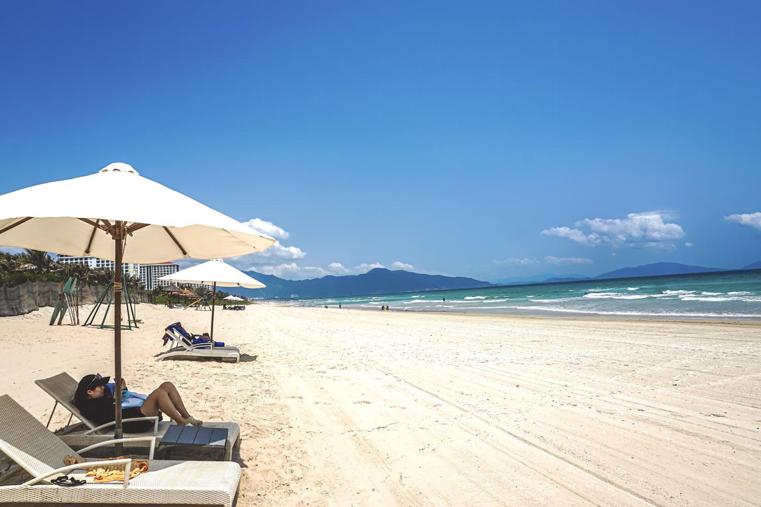 Seascape Villas In Long Beach Cam Ranh