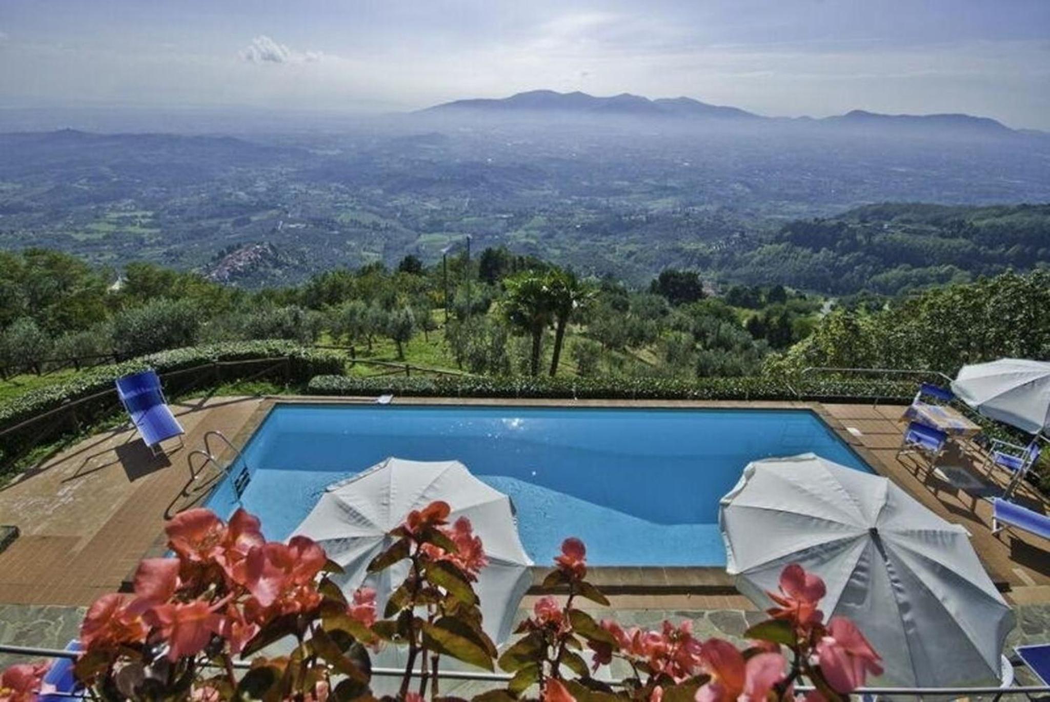 Ferienhaus mit Privatpool für 12 Personen ca 260 qm in Petrognano, Toskana Provinz Lucca view 2