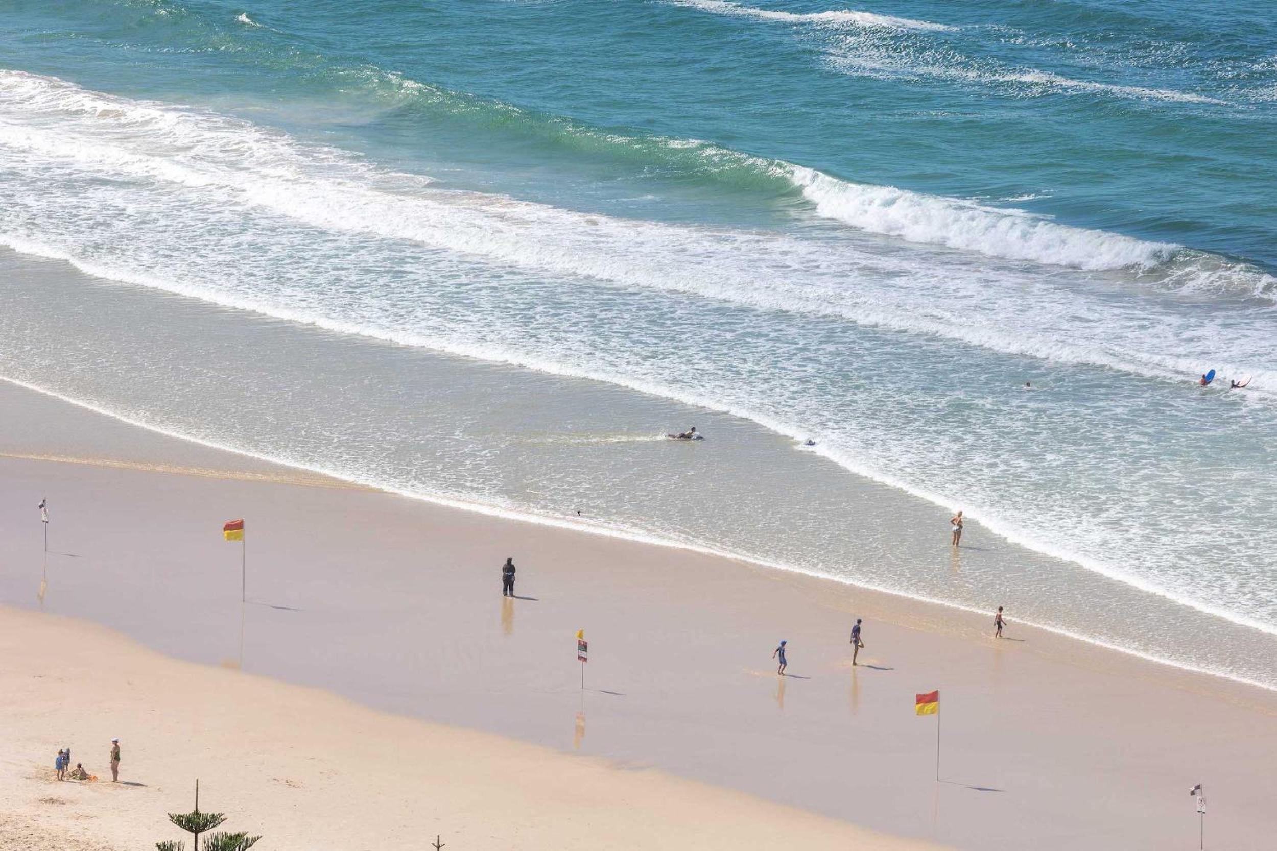 Sandbar Private Apartments - Hosted by Burleigh Letting Company