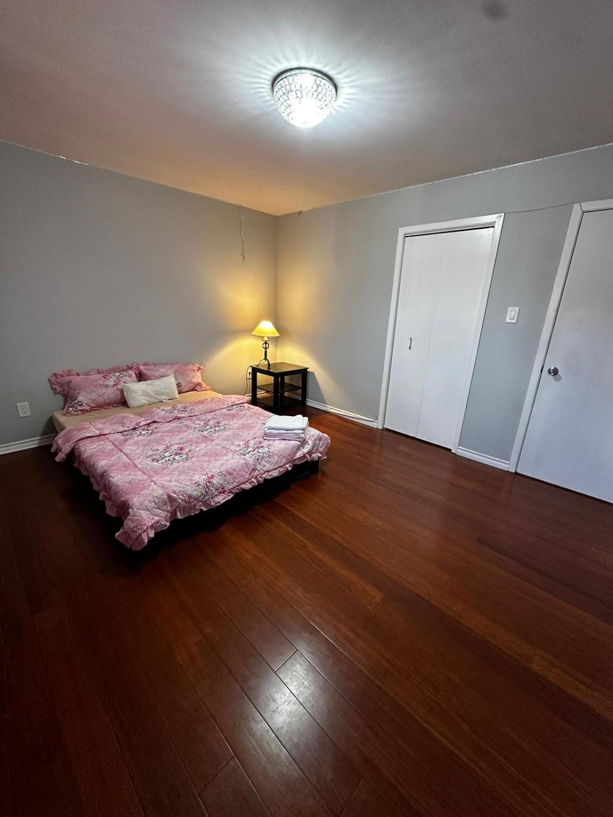 Value for Money Room in Brampton 2