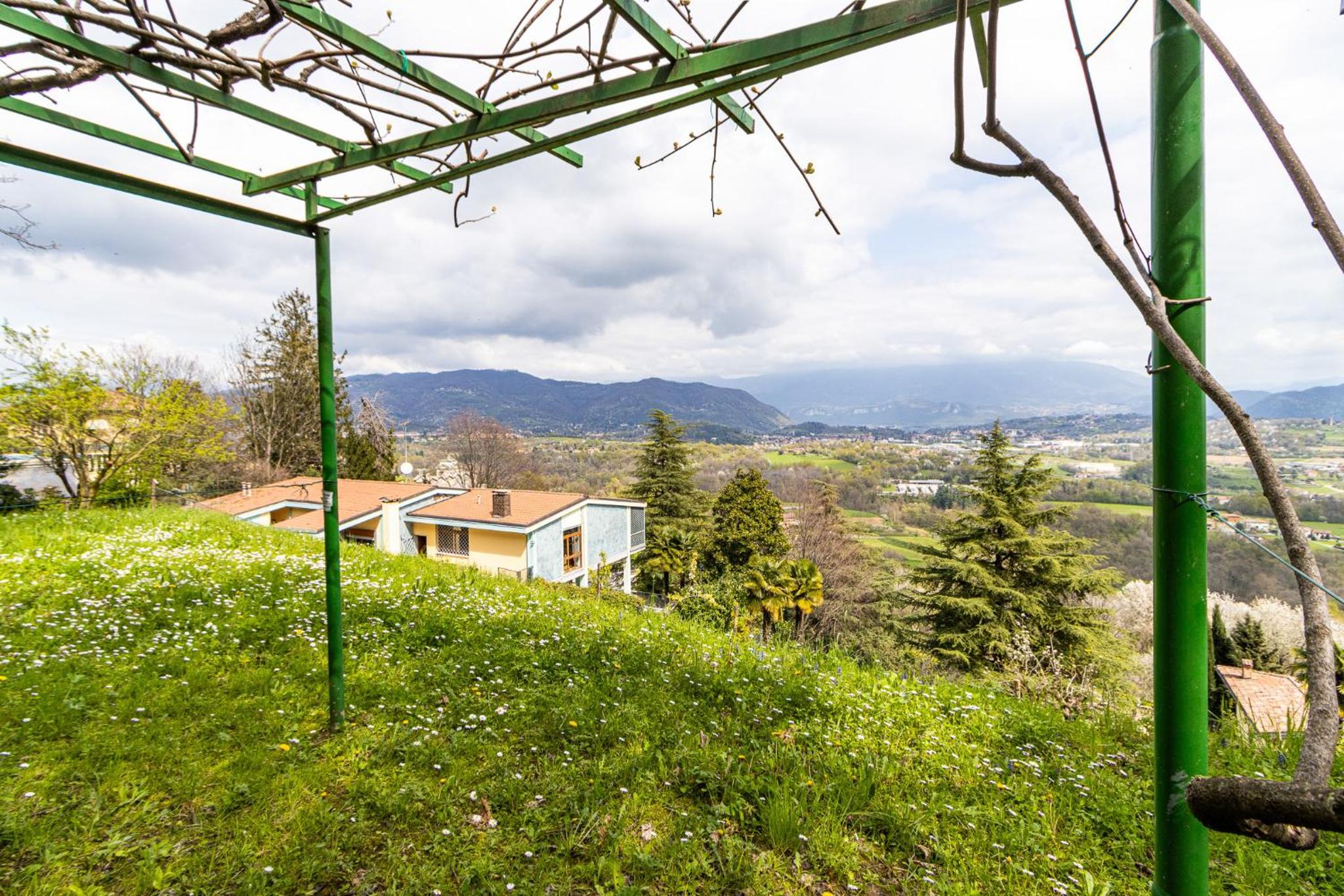 Al Castagneto Foresteria Lombarda photo 5
