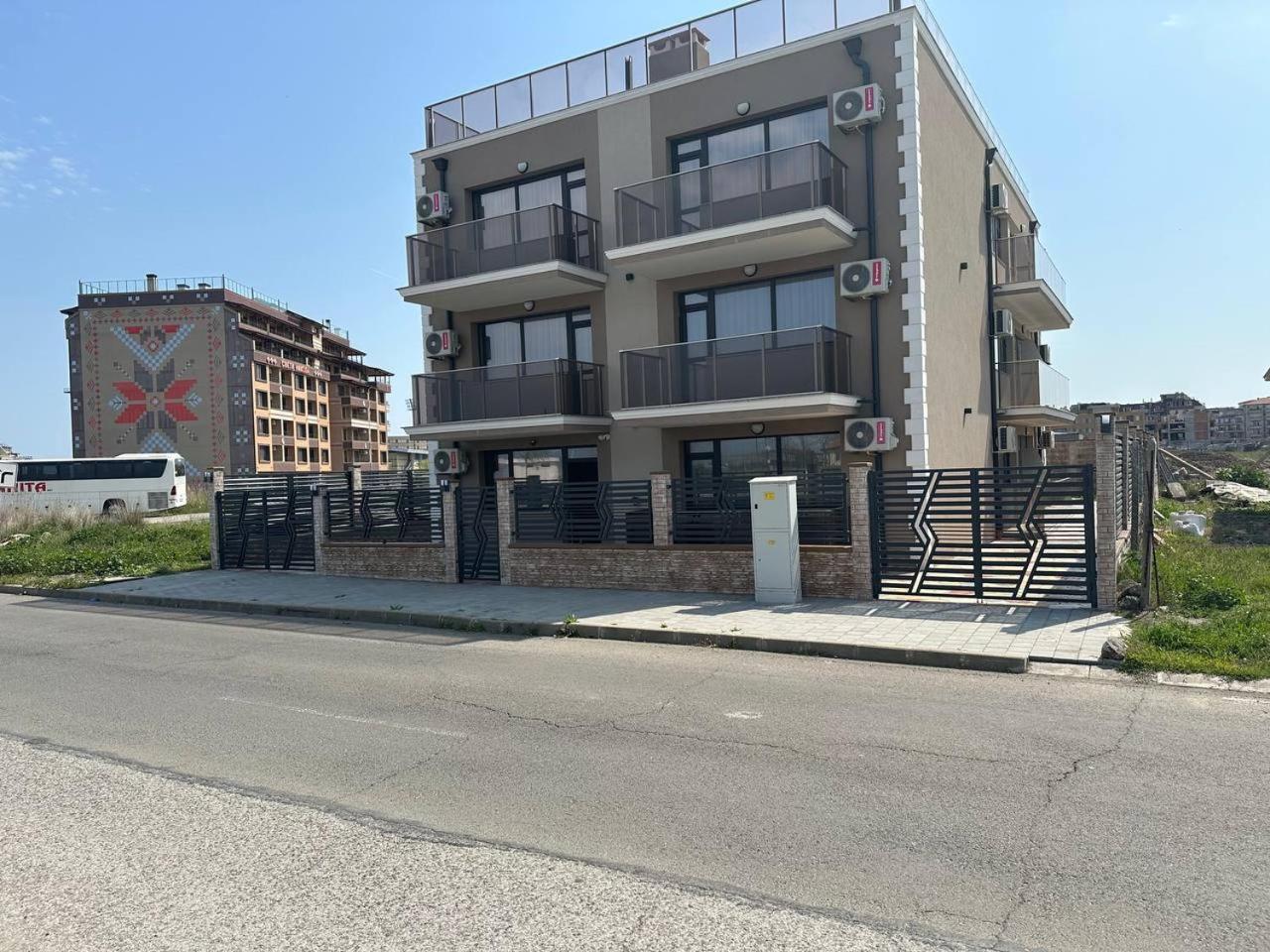 Studios and Apartments Pomorie