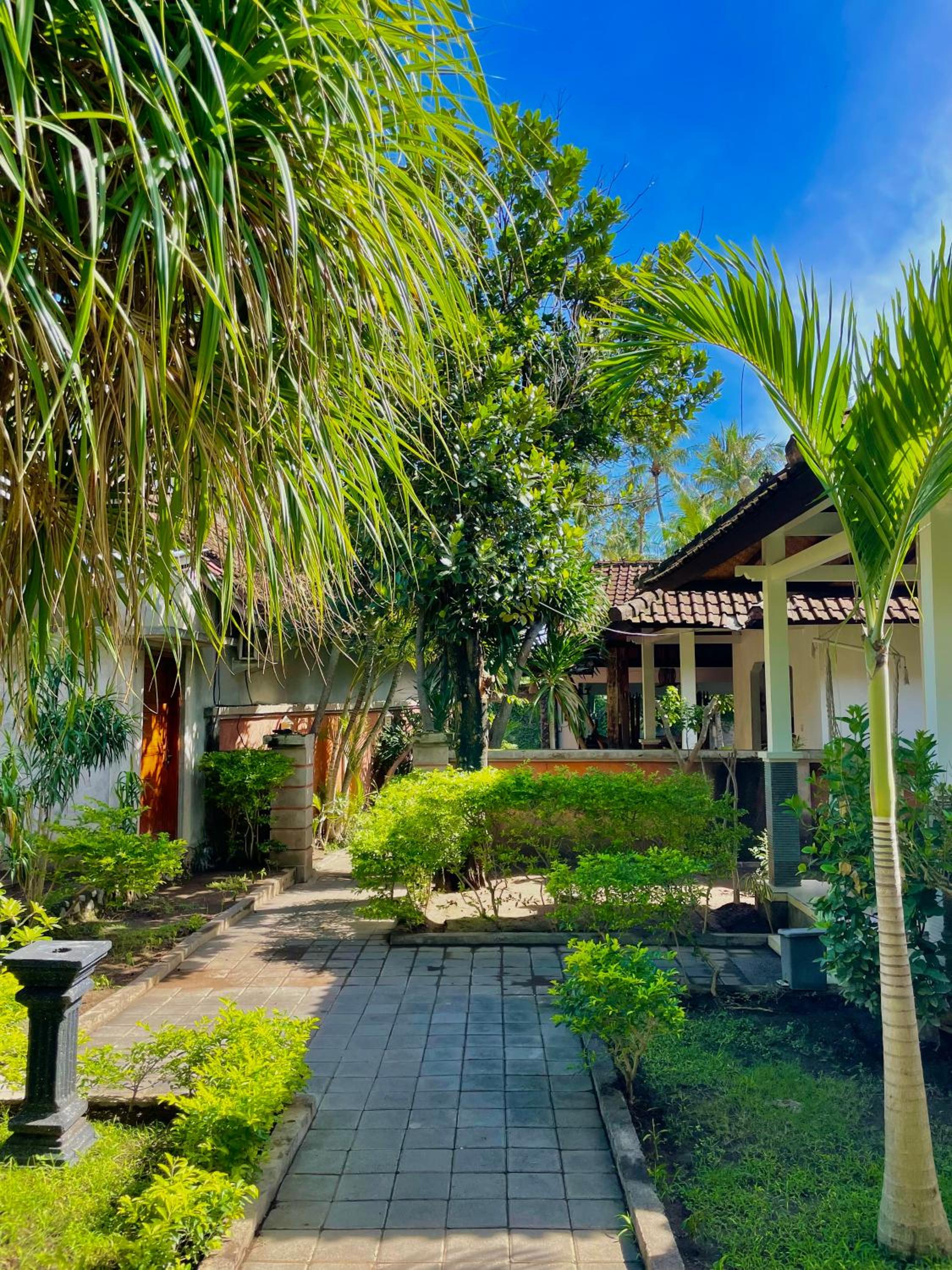 Green Coco House
