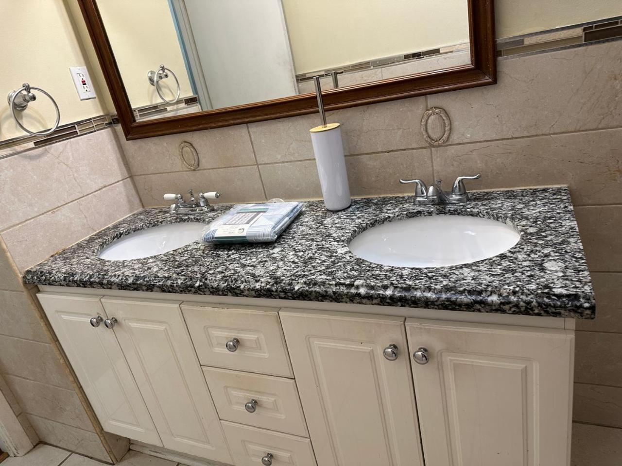 Value for Money Room in Brampton 2